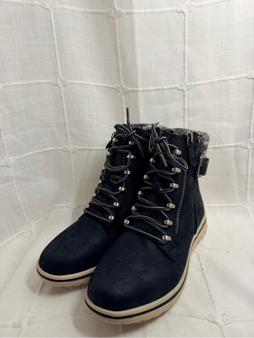 Cliffs by White Mountain Hearten Black Lace Up Ankle Boots 7.5M NIB